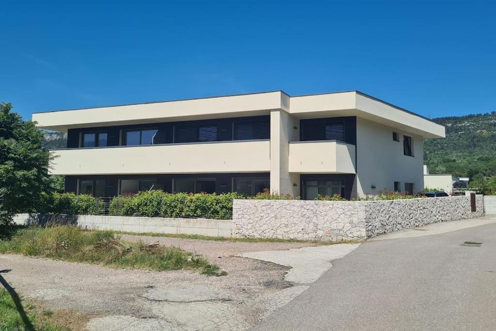 Appartamenti Moderni, Luminosi E Tranquilli Con Parcheggio Privato - Agritur La Tenuta ترينتو المظهر الخارجي الصورة